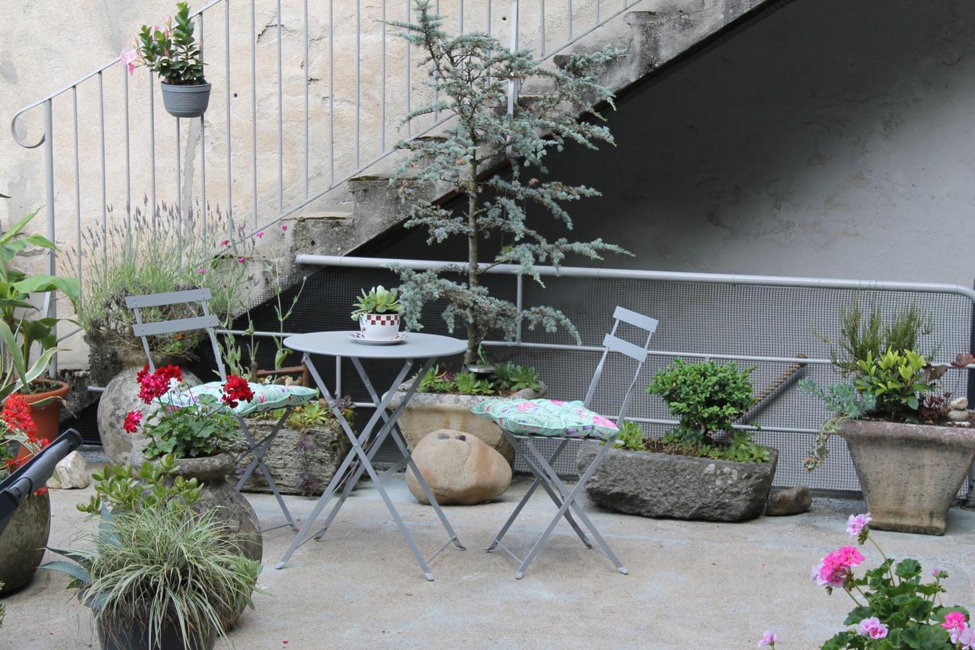 Chambre Bounty, B&B, Cuisine Privee, Lit Queen Size, Terrasse, Parking, Garage Olliergues Екстериор снимка