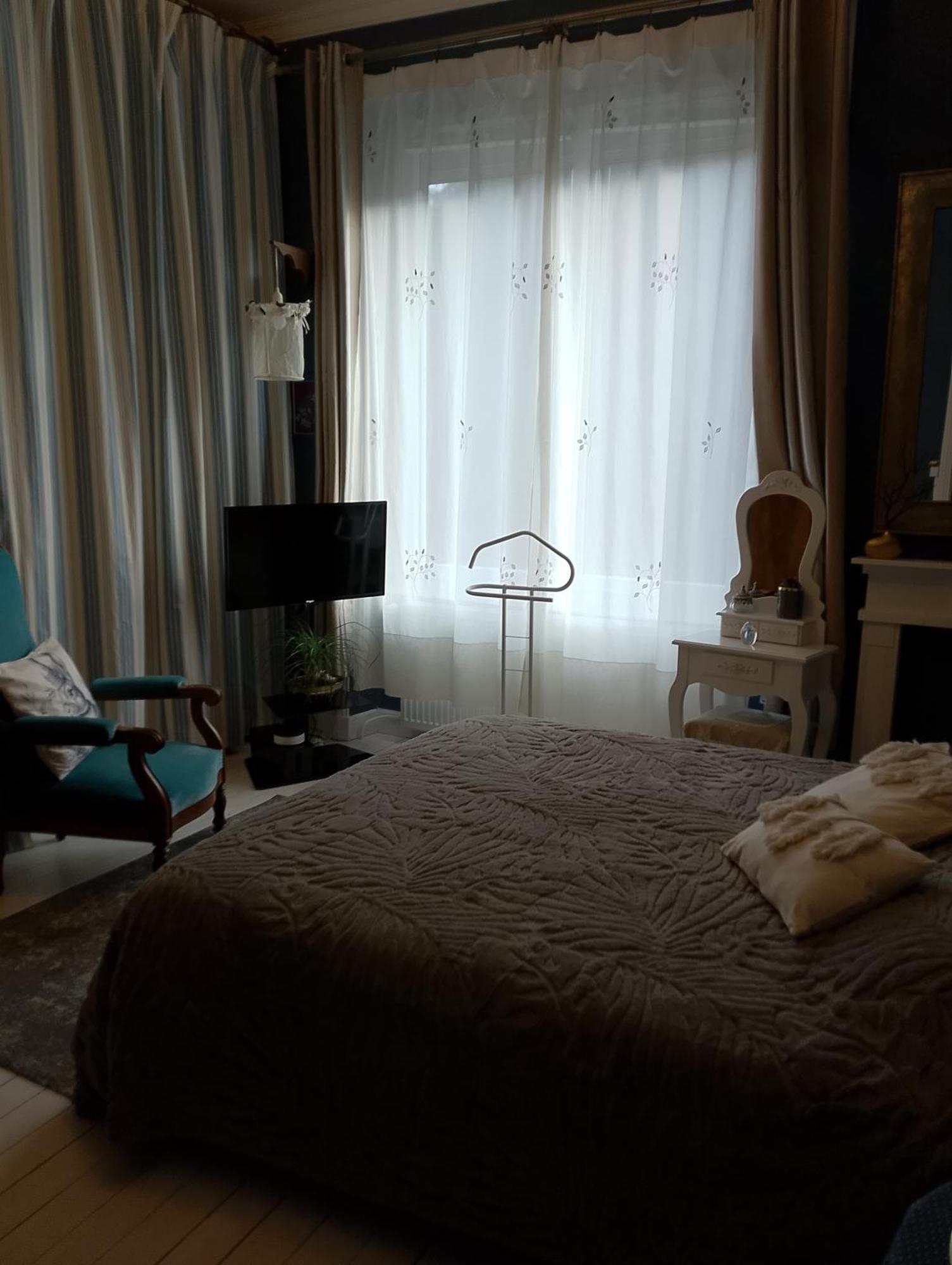Chambre Bounty, B&B, Cuisine Privee, Lit Queen Size, Terrasse, Parking, Garage Olliergues Екстериор снимка