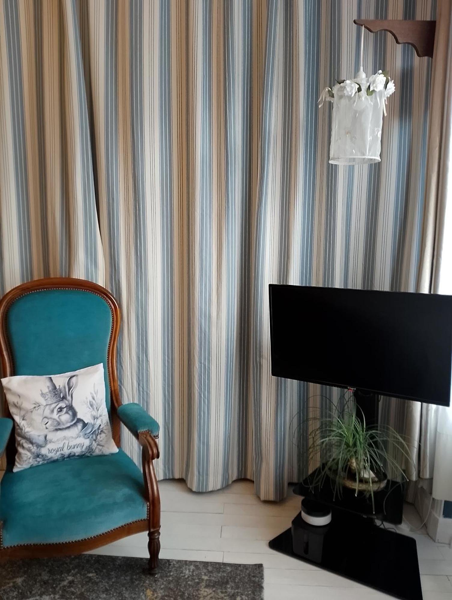 Chambre Bounty, B&B, Cuisine Privee, Lit Queen Size, Terrasse, Parking, Garage Olliergues Екстериор снимка